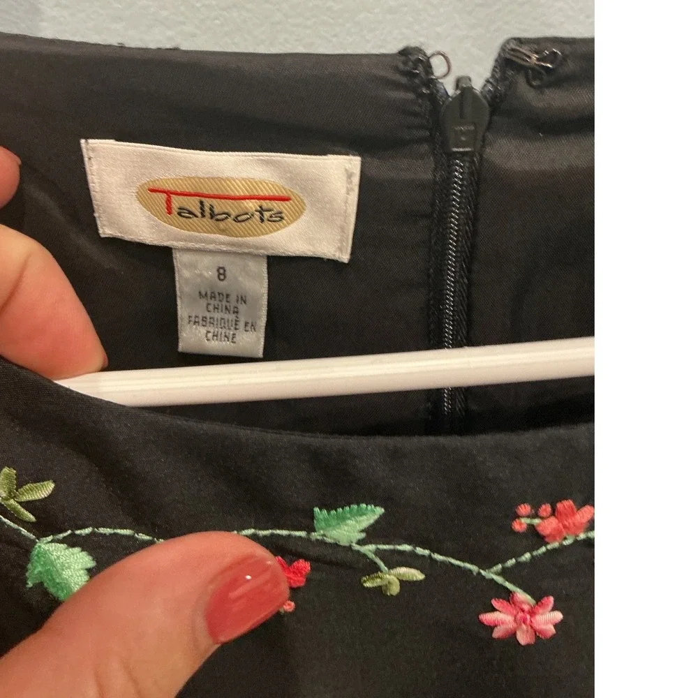 Talbots Womens Embroidered Sleeveless Silk Sheath Dress 8 Black Floral LBD Work